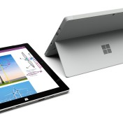 Microsoft Surface Go jest to sprzęt kompaktowy, wydajny i dostępny z wieloma przydatnymi akcesoriami